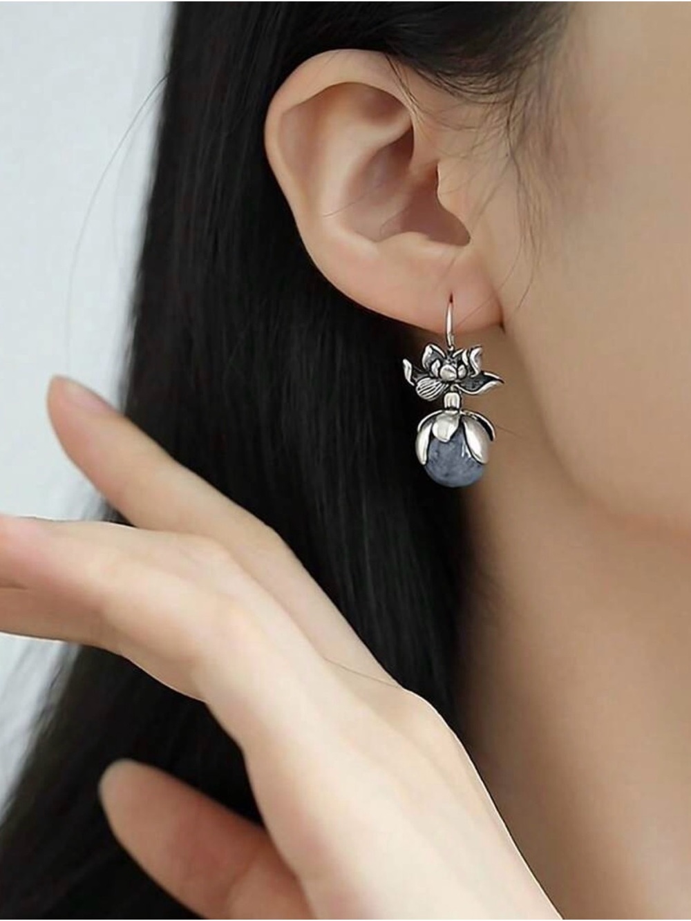 Vintage Silver Lotus Drop Earrings with Blue-Grey Stone - Picture 4 of 5